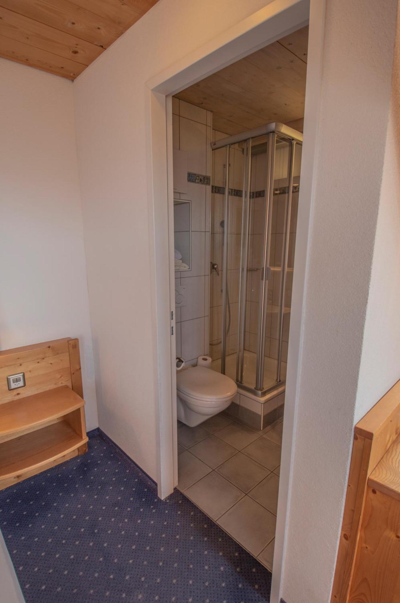 Hotel Eggishorn Fiesch Szoba fotó